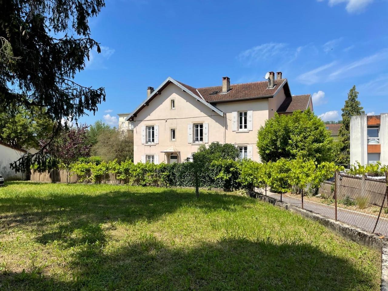 Location La Ferte, Calme Et Proximite Centre Ville Classe 3 Etoiles Lons-le-Saunier Exterior photo